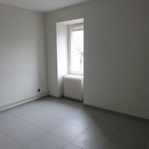 Location Appartement 2 pièces 49m² LE CREUSOT 71200 - Photo 2