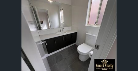 "Stunning and Spacious House for Rent in the Desirable Caversham Neighborhood!" - Photo 4