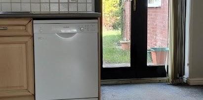 3 bed Semi-detached in Hopkins Way Wellesbourne, Wellesbourne, CV35 9UE - Photo 2