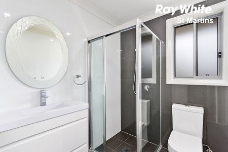 Brand New Stylish Street Facing Town Home - Short Walk to Quakers Hill Train Station - Photo 5