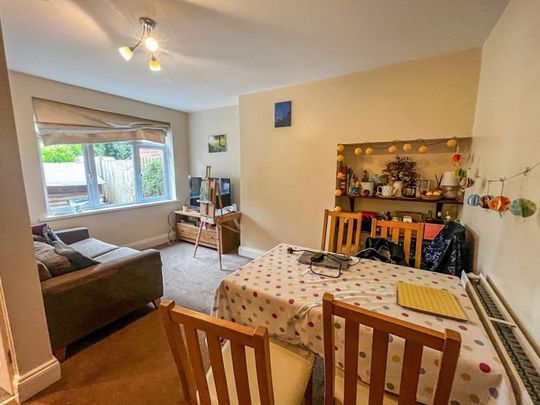 4 bedroom House To Let - Photo 1