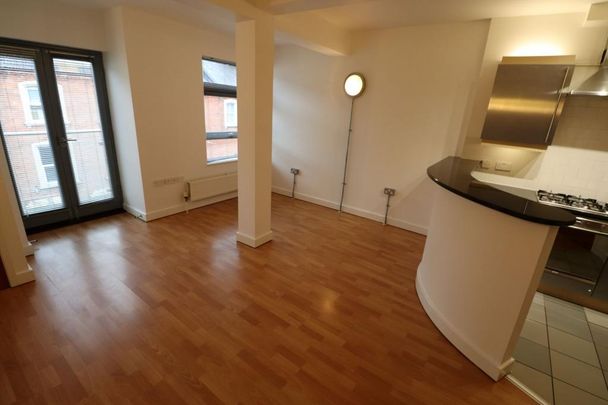 1 bedroom flat to rent - Photo 1