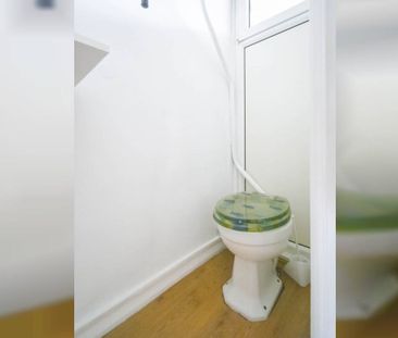 4 bedroom maisonette for rent - Photo 6