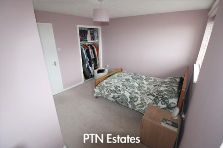 2 bedroom terraced house to rent - Photo 2