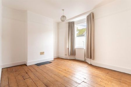 3 bedroom terraced house to rent - Photo 4