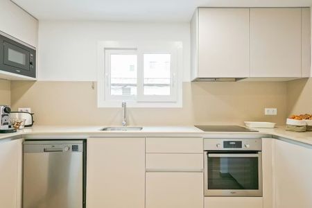 Calle de Sicília, Barcelona, Catalonia 08013 - Photo 4