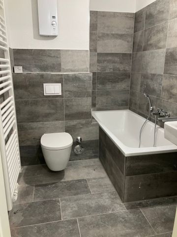 ** Wir modernisieren umfangreich und hochwertig für Sie ** - Photo 4