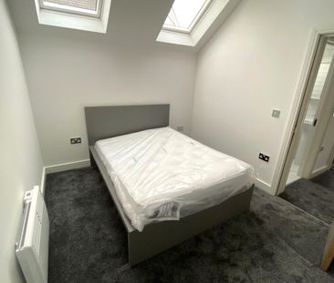 £1,300 PCM, Two Bedroom Furnished Coach House in Spencer Street, Ca... - Photo 5