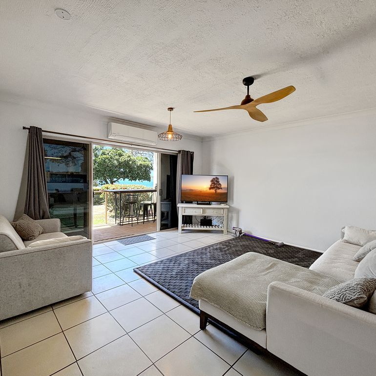 Waterfront Living on the Maroochy River! - Photo 1