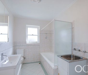 Open the Door To City Views in a Peaceful Eastern Suburb - Photo 2