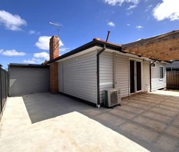 “Beautifully Presented Home in the Heart of Albion” - Photo 6