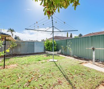 Neat 2 Bedroom Unit - Photo 5