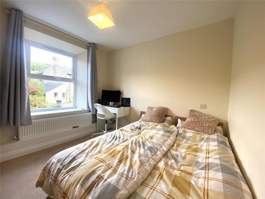 4 bedroom detached house to rent - Photo 1
