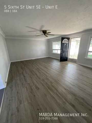 PRIME BACHELOR DOWNTOWN CHATHAM! INCLUSIVE! - Photo 4