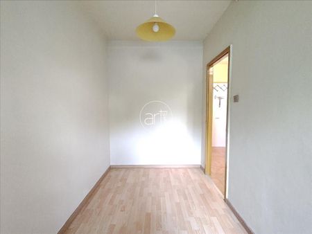 Kiadó jó állapotú panel lakás - Szeged - Fotó 5