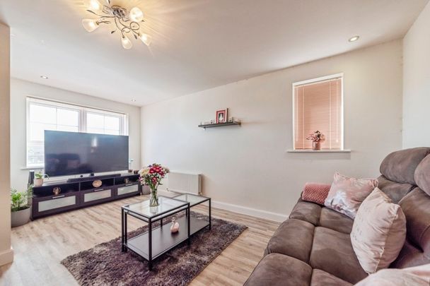 Glengorm Gardens - Photo 1