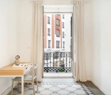 Room in a shared 7-bedroom apartment for rent in Universidad - Photo 5