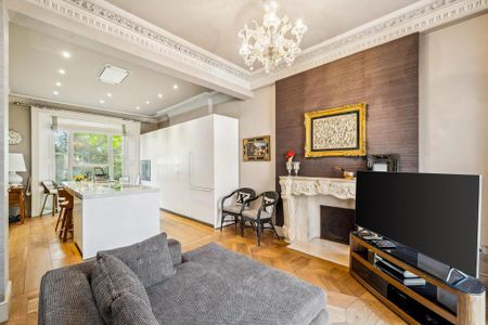 4 bedroom terraced house to rent - Photo 3