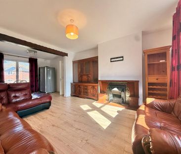 3 Bedroom Semi Detached To Let - Photo 4