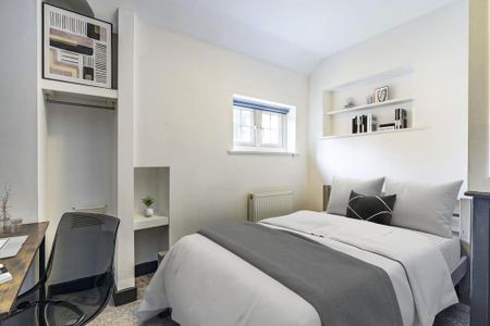 5 bedroom terraced house to rent - Photo 2