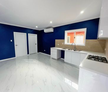 SPACIOUS GRANNY FLAT! - Photo 6