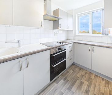 1 bedroom flat to rent - Photo 6