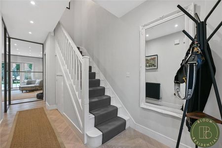 2 bedroom end of terrace house to rent - Photo 4