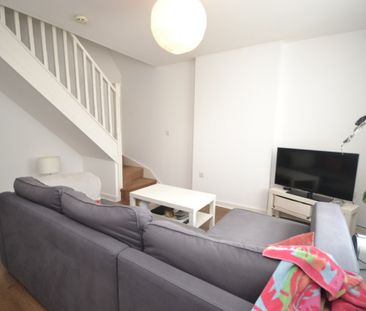 2 bed Mid Terraced House for Rent - Photo 1