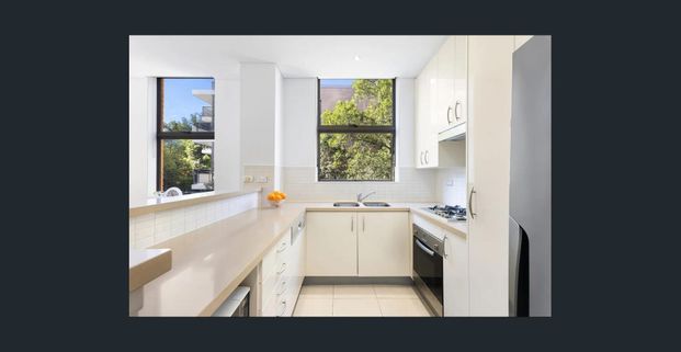 SUNLIT 2 BEDROOM, 2 BATHROOM APARTMENT WITH GYM & BBQ AREA - Photo 1