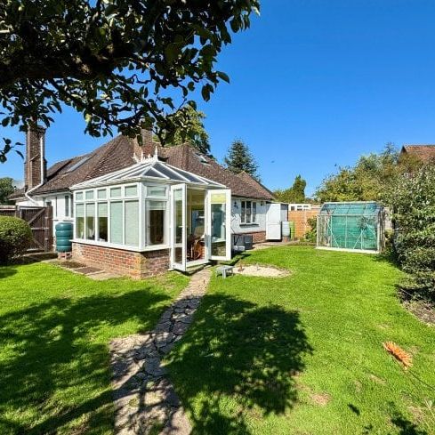 Tudor Close, Findon, BN14 - Photo 1