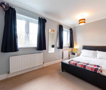 4 bedroom detached house to rent - Photo 6