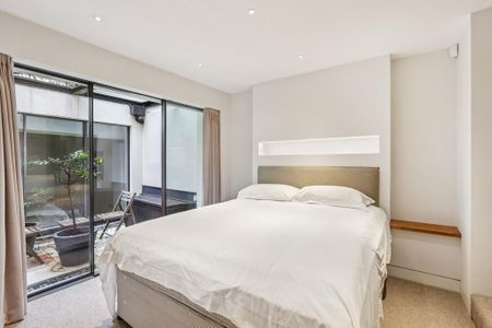 5 bedroom semi-detached house to rent - Photo 5