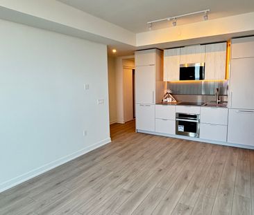 For Lease - 1 Fairview Road Unit# 2013, Mississauga, Ontario - Photo 2