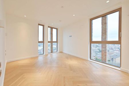 3 bedroom flat to rent - Photo 5