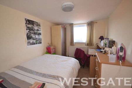 6 Bed - Pitcroft Avenue, Reading - Photo 4