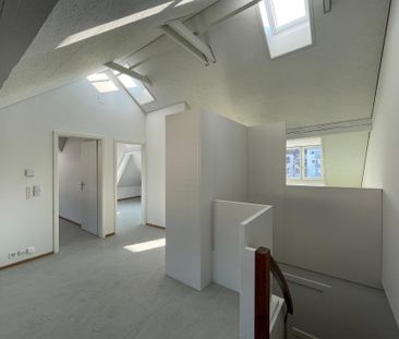 Charmante Dachwohnung - Photo 6