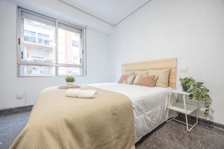 Carrer de Roís de Corella, Valencia, Valencian Community 46007 - Photo 4