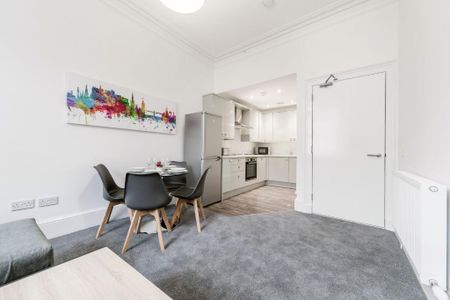 3 bedroom flat to rent - Photo 5