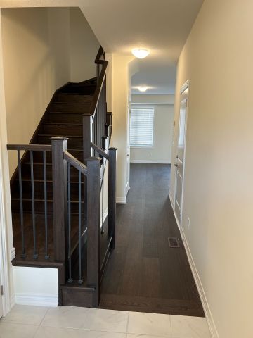 For Lease - 39 Mia Drive, Hamilton, Ontario - Photo 2