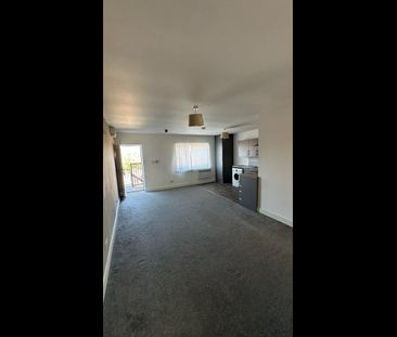 2 Bed Flat, Acorn Croft, S61 - Photo 1