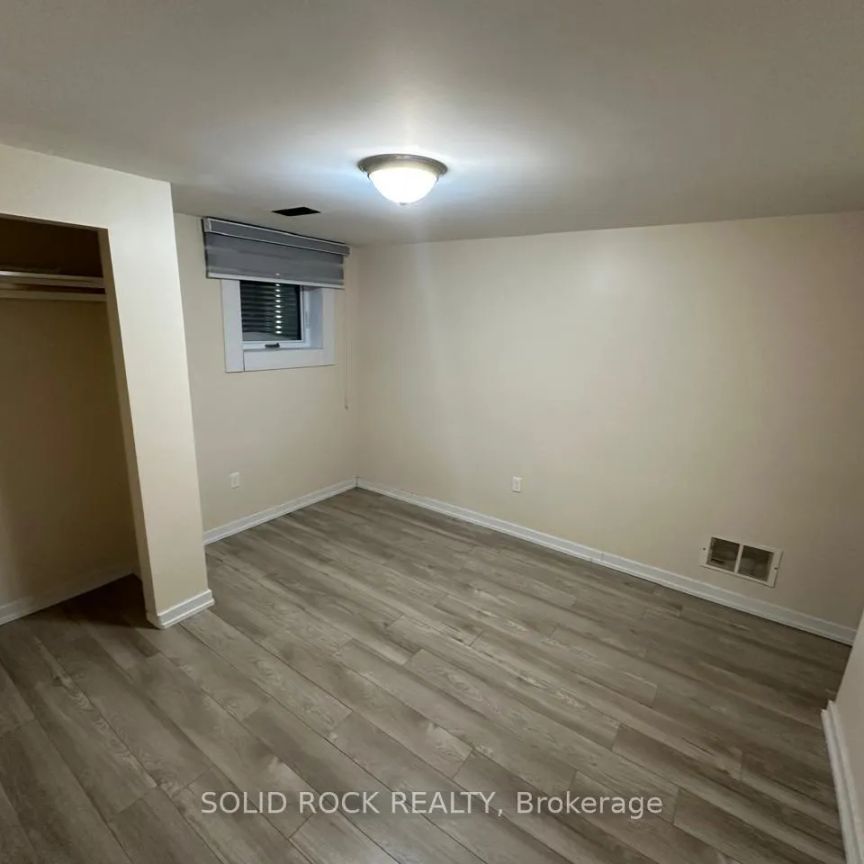 1678 FISHER AVENUE - Photo 1