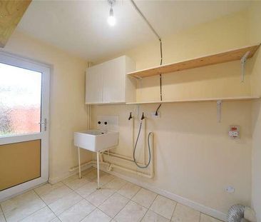 Elm Walk, Raf Lakenheath, Brandon, IP27 - Photo 5