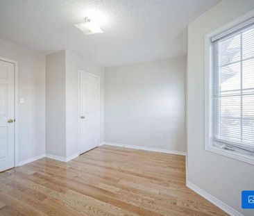 For Lease - 89 Grasslands Avenue, Richmond Hill, Ontario - Photo 2