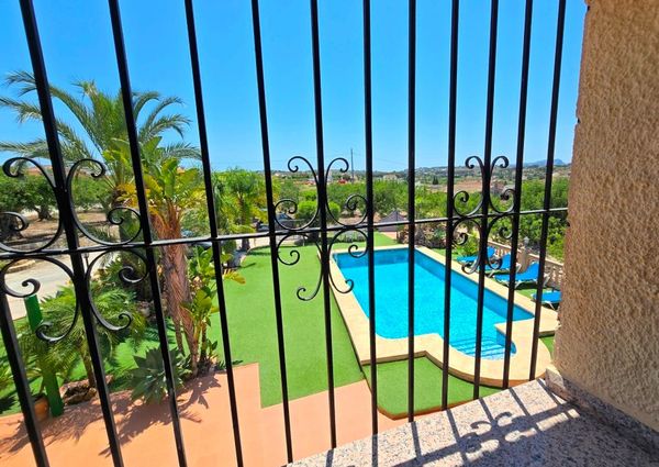 WIDE ESTATE FOR RENT IN TEULADA FOR LONG TERM