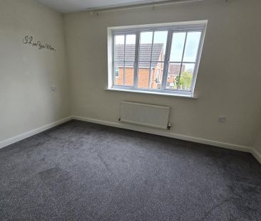 2 bedroom semi-detached house to rent - Photo 3