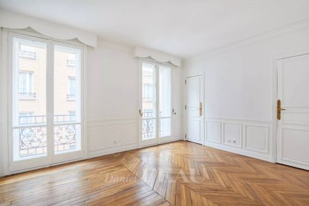 Location appartement, Paris 8ème (75008), 4 pièces, 127 m², ref 85521111 - Photo 3