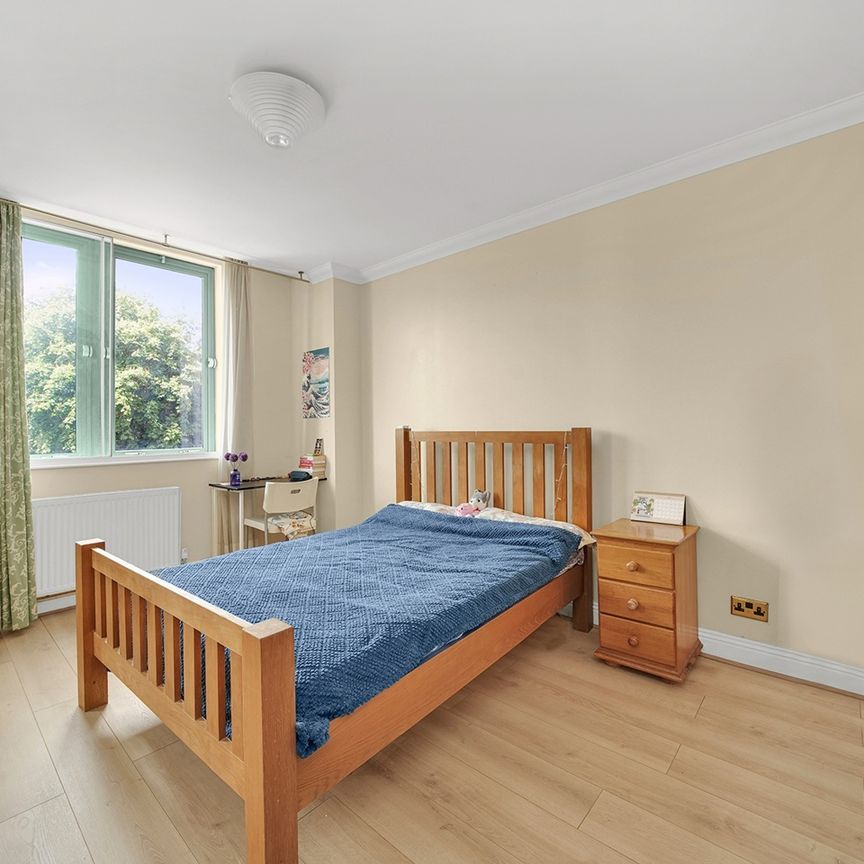 2 Bed Flat, Jubilee Heights, NW2 - Photo 1