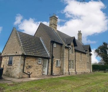 3 bedroom detached house to rent - Photo 1