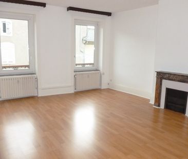 Location Appartement 3 pièces 105m² - Photo 1