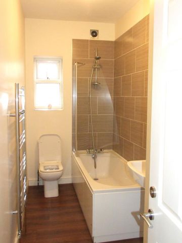 2 bedroom terraced house to rent - Photo 5